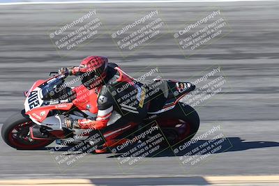 media/Jan-16-2026-CVMA Friday Practice (Fri) [[6f2bf47531]]/3-Racer 2/Session 2 Bowl Entry Pans/